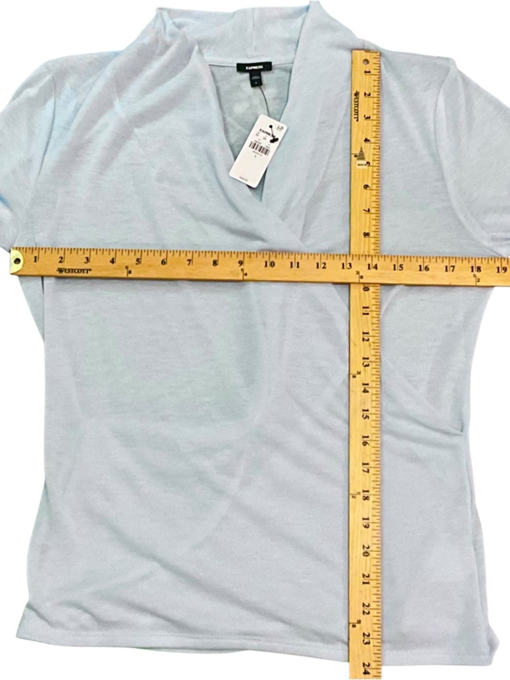 NWT Express Lightwight Soft Draped V Neck Long sleeve Top - Picture 8 of 12
